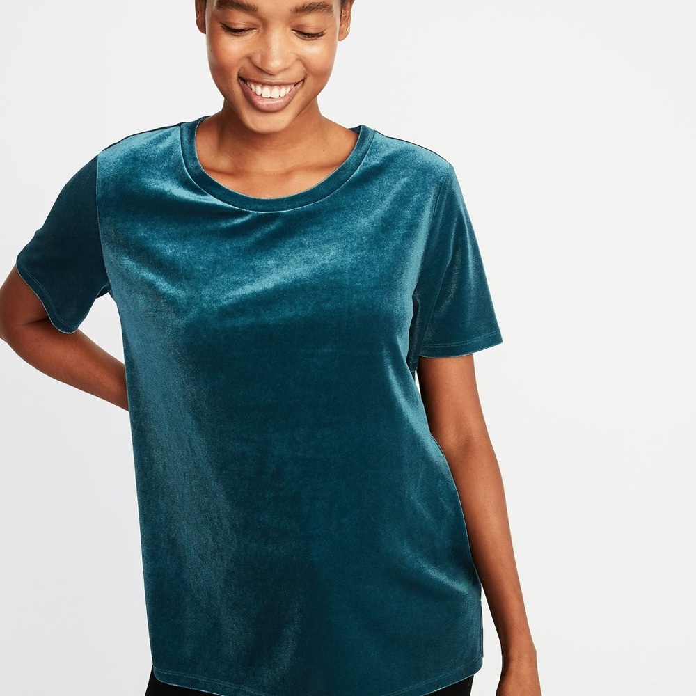 5/$20 Old Navy Blue Velvet Oversized Tee